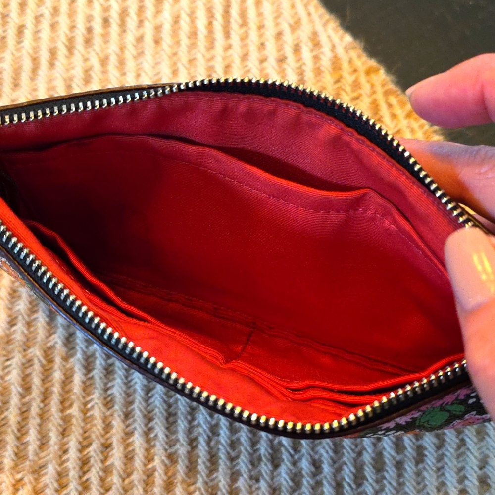 Coach‎ Floral Wristlet - Black Mulri Color - Picture 10 of 12